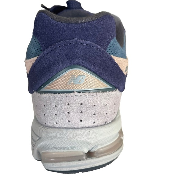 New Balance Sneakers 2002R Running Size 10 Indigo Suede New In Box M2002RWC - Picture 4 of 8
